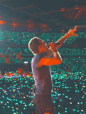 Turn your magic on…#ColdplayWembley #LiveMusic #OnTour #AdventureOfALifetime #Coldplay 