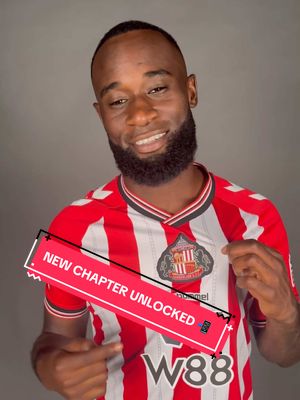 Swipe to unlock your Sunderland chapter 😍📲 Lutsharel Geertruida is in the @Premier League ✍️  #footballtiktok #news #netherlands #iphone #PremierLeague 