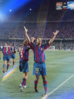 Minha estreia pelo Barça... A Hora do Bruxo!!! 🔵🔴🤙🏾 #fcbarcelona #laliga #ronaldinho #ronaldinhoskills 