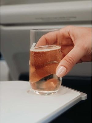 Ladies and gentlemen, please readjust your headphones to fully enjoy our AsmAir video displaying our Premium experience onboard ✈️ #AirFrance #AvGeek #premium 