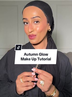 Ad| Autumn glow, made simple 🍂 Sometimes the best makeup is the kind that feels effortless – where the texture, the payoff, and the finish do all the talking. I’ve created this easy autumn-ready look using my @No7 faves - clean, radiant, and perfect for those days you just want your makeup to be the pro. Products used No7 Pro Artist Runway Radiance Primer No 7 Lift and Luminate triple action serum foundation in shade Warm Sand No7 Pro Artist Moisture Muse Lipstick in Ruby Reverie (NEW) No7 Pro Artist Tubing Mascara No7 Pro Artist Soft Glow Cream Bronzer No7 Pro Artist Luxe Liquid Blush in Taupe No7 Pro Artist Finishing Touch Fixing Spray #makeup#skincare 