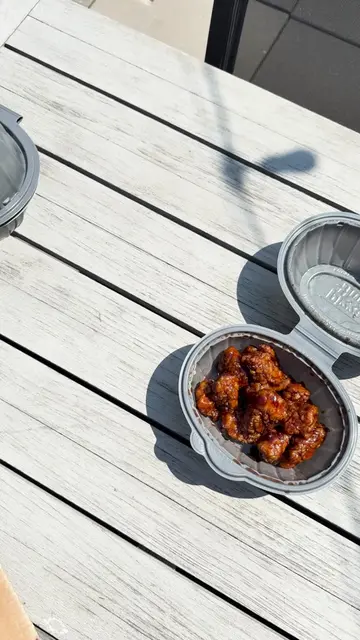 Nobody: Us: Don’t forget, it’s BOGO wings today.