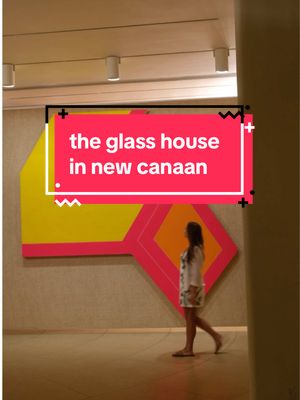 have you visited this national historic site in new canaan??  The Glass House has so much to explore. Grab your tickets at the link in bio!  #ctbucketlist #theglasshouse #newcanaan #thingstodoct #ctart 