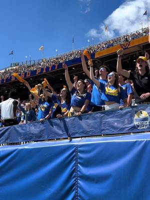 LET’S GO PITT #H2P #sweetcaroline #football #CollegeFootball 