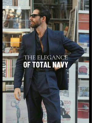 No hay nada más elegante y sofisticado que un look “Total Navy” There is nothing more elegant and sophisticated than a “Total Navy” look. Suit: @Albertclothing  #modahombre #menstyle #traje #suitstyle #sastreria #outfitinspiration 