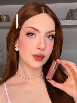 Contorno usando lipliner peel off 💋  Lipliner da Sheglam  Gloss Nina Makeup  ID: 10RLA8-5FJX #maquiagem #makeup #omelhordabeleza #mercadolivremoda @Mercado Livre Moda 