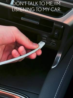 Turn the volume up. Let the Lexus RX do the talking. - Montez le volume. Laissez le Lexus RX parler. #LexusRX #LexusCanada #ASMR