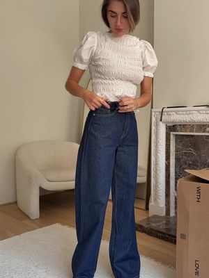 Lazy girl jeans hack 🤷‍♀️🙋‍♀️ hair bobbles are always the best #jeans #jeanshighwaist #fashiontips