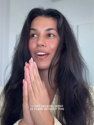 Never going without the Revlon One-Step® Volumizer again 💆‍♀️ @Revlon Hair Tools #Revlonhairtoolspartner 