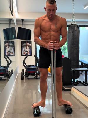 Often generating power starts from the ground up. That’s why it’s so important to train your feet. #fyp #training #mma 