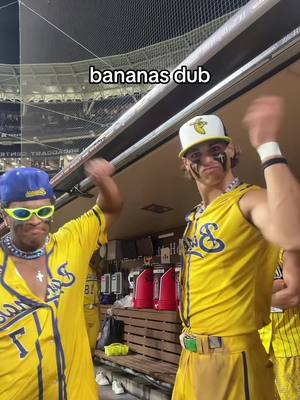 this emote is contagious🍌 #fyp #circle #dub #win #sandiego @Kyle “KJ” Jackson 