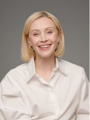 “Any time I’ve been really afraid of something, that’s always been a project or a collaborative relationship that has shaped me for the better.” Sarah Gadon shares the crucial moments that have formed her career. #TIFF50 Dear Filmmakers is presented by @RBC 🎥 #RBCxTIFF