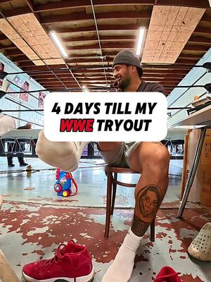 Wanted to show raw footage of the grind! Almost that time💪🏽 #WWE