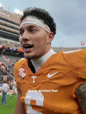 big Neyland debut for the Aguilar family #vols #CollegeFootball #joeyaguilar #family