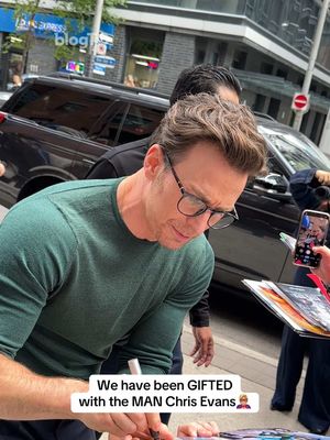 CAPTAIN AMERICA IS THAT YOU🫣 #TIFF50 #toronto #fyp #ChrisEvans 