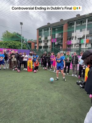 Dublin vs London baller in the final, is that a controversial ending? 🤔 Final entre la jugadora de Dublín y la de Londres, ¿es un final controvertido? 🤔 #1V1WorldCrown #MasbyMessi1V1 #1V1 #football #dublin 