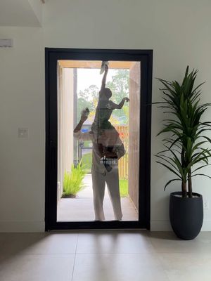 on sundays, we clean 🧽🫧 who needs a step ladder when you have a kid lol 🤷🏾‍♀️