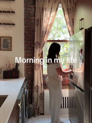 A morning in my life ✨ literally don’t ask how I was able to weave failing chemistry and having mono as a teenager into this video… hahahah. Also, I’m open to coffee making tips!! I’m a newbie ☕️