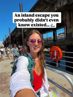 File under: places I didn’t know I needed in my life. 🫶🏻 Okay but… why does no one talk about Guernsey and Herm?! It’s giving hidden gem energy, with turquoise water, tiny island charm, and just enough adventure to keep me obsessed. Brb, making more videos to convince all my friends (aka you!) to meet me here. ✨ #visitguernsey #islandvibes #europeandestinations