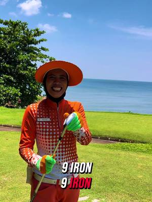 Can I make birdie on the signature Par 3 at Ria Bintan with the help from my caddy Marni ⛳️ #golf #stackandtilt #taylormadegolf #golfcaddy #golfindonesia 