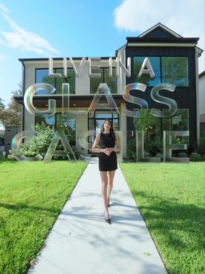 Let’s see what it really looks like to live in a glass castle😮‍💨🏰 Interested in having content like this on your social media? Send '✨' in the comment! Want to collaborate for eye-catching listings? Drop a “Listing” in the comments! @HomeFlexMedia #HomeFlexMedia ************************** #realestatevideography #realtor #realestate #dfw    