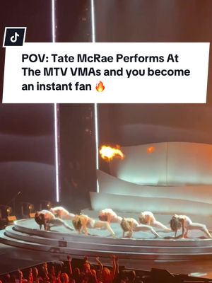 Girl this was ICONIC 🔥 #vmas2025 #mtvvmas #bucketlist #tatemcrae #travelandpopculture @MTV @CBS @Paramount+ @tate mcrae 