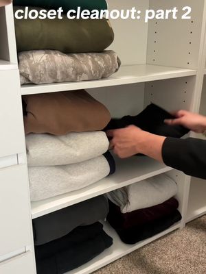 Replying to @nicolemarasco1 closet clean out day 2!  ⚠️ I will be individually listing a few things on poshmark but the rest will be “grab bag” style like buy 5 tops for $__ so stay tuned!  #closetcleanout #closetorganization #organization #organizewithme #cleaningmotivation 