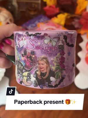 Screeaaaammm 😍☕️✨ Mug: @Millie  #sabrinatheteenagewitch #unboxingvideo #authorsoftiktok #autumn #rewitched 