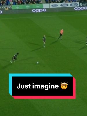 Inches away from a worldie free kick for Nestory Irankunda 😱 #Socceroos #ForeverGolden #NZLvAUS 