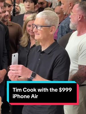 If only Tim Cook was actually putting his hands in the air too #iphoneair #timcook #Tech #smartphone #iphone17air 