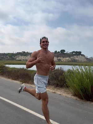 Best selling shorts for a reason. Anyone training for a race? Drop it in the comments!  #DoHardThings 