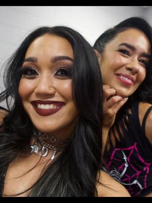 Roxanne Perez has gotta be on cloud nine knowing that her mother came home. 🖤 @roxanne_wwe @theajmendez  #RoxannePerez #AJLee #AJMendez #RokC #WWE
