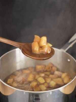 Today I made an apple spice syrup. It went really well in a latte, especially as the fall weather starts to set in. I’ve been experimenting with some other fall flavors im excited to share soon :)