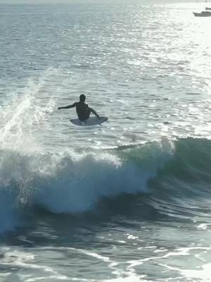 📍 Maui, HI #surfing #fyp #hawaii 