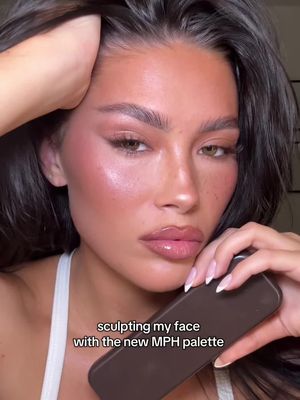 will do in depth tutorial on how i use the palette soon! Products listed xx @rhode skin glazing milk & mist  @m.ph by Mary Phillips medium palette  @makeupbymario blush shade dusty rose & loose powder  @Kosas powder blush @Rare Beauty highlight shade mesmerize  @makeupforever lip liner shade limitless brown @NARS Cosmetics lip gloss shade pink sherbert 