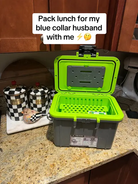 Easy packed lunch idea! I put it in his heated lunchbox in case he can’t stop to warm it up. #packedlunch #husbandslunch #bluecollarwife #lunchideas #wifelife 
