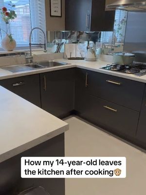 How my 14-year-old leaves the kitchen after cooking🙊 I repeat, “set the tone and your life will be easier”. If you don’t agree, then you are part of the problem  #creatorsinsight2025 #livingwithkids #cookingwithkids 