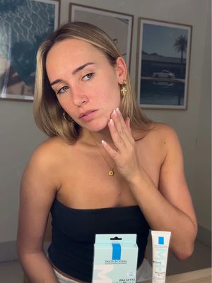 AD the best combo i use on my blemishes before i have a big event or don’t want spots to ruin my confidence!! using the @La Roche-Posay Duo+M moisturiser & patches before i sleep - the spots visibly reduced in the morning 🩵 on offer for at least 25% at @LOOKFANTASTIC * #skincare #glassskin