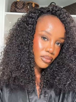 @ISEE HAIR WIG UK giving my edges the break they need whilst giving me a whole new look 🤩 what do you guys think? products: @L'Oréal Paris UK  @Garnier  @Shea Moisture UK  @Dyson UK  ad | #halfwig #iseehairbeauty #garnier #sheamoisture #dyson 