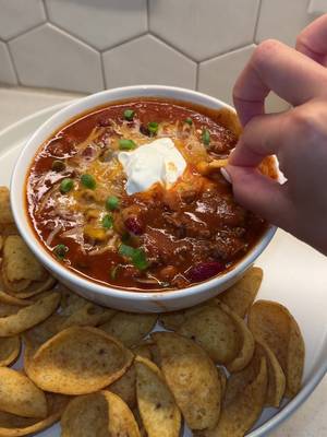 Chilli for the fall weather🥰? Even tho there’s no good weather in Houston lol #dinner #cooking #fallrecipes #fy #mom 