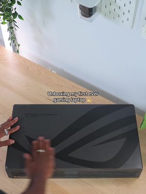 I just might replace my MacBook Pro M4 with the Asus ROG Zephyrus G14 2025. Super minimal profile, 3K OLED display with g-sync. Taking low profile gaming to another level. #laptop #asus #rog #gamingpc #techtok 