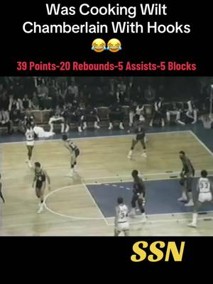 Kareem Abdul-Jabbar Was Cooking Wilt Chamberlain With Hooks😂😂 39 Points, And 20 Rebounds!!  #kareemabduljabbar #NBA #nbahistory #goat #fyp 