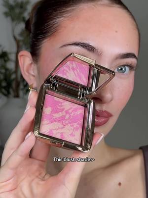 This @Hourglass Cosmetics blush shade is just everything 🌸🎀💞 #grwm #makeup #blush 