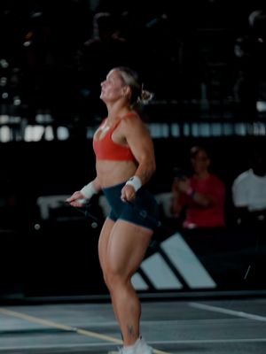 Dogs first.. but I also like fitness. 🤪💅🏼 #GymTok #crossfitgirl #gymgirl #crossfit #lifting 