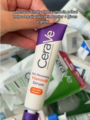 she ticks every box 🤛 #cerave #vitamincserum #glowyskin 