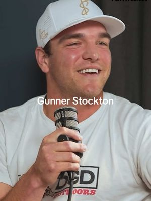 a true southern gentleman 😂 full Gunner Stockton interview out on YouTube! @Darien Rencher @Anthony Mo Hasan  #georgia #tennessee #uga #CollegeFootball #money 