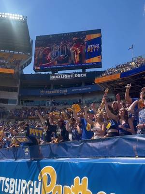 you know the words 😉 #H2P #football #CollegeFootball #singing 