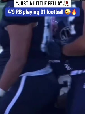 Smallest D1 football player ever? 👀 #cfb #CollegeFootball #football #sports #d1 