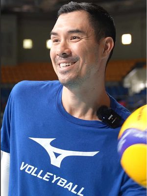 The stage is set. 🇺🇸  Men's National Team libero @Erik Shoji discusses how the team has prepped for their first match of Worlds tonight. Tune in at 7:00 p.m. PT tonight on VBTV! 🍿 #USAVMNT #ErikShoji #Philippines #Volleyball #MensVolleyball 