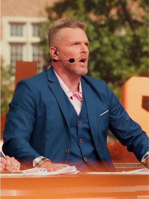 get up. It’s GameDay. #GBO 🍊